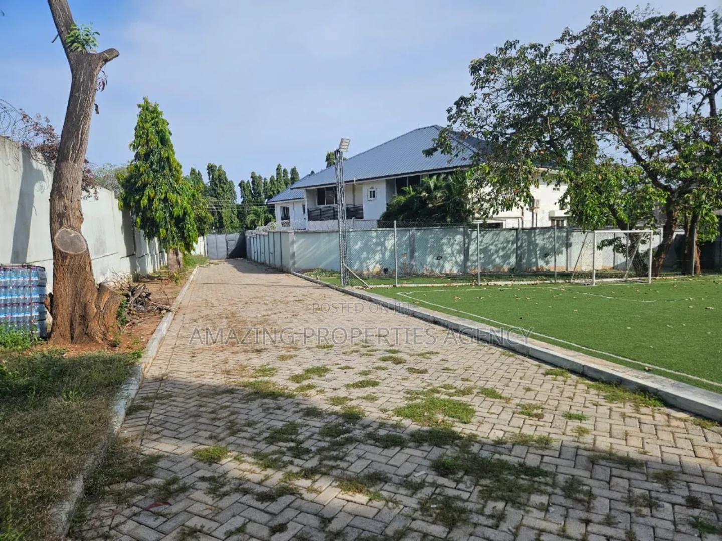 0.75 Acre of Prime Land for Sale at Ringway Estate -  Land in Greater Accra, Ridge - Sale