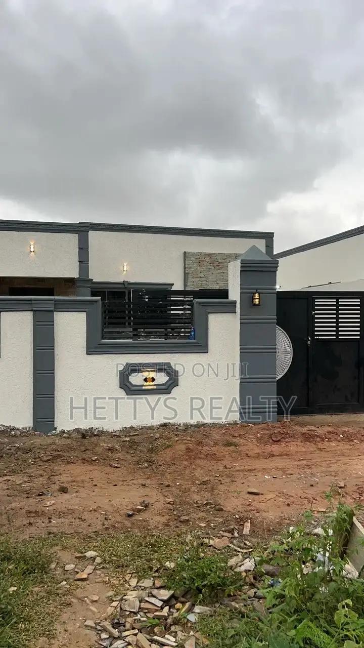 3bdrm House in Oyarifa for sale -  House in Greater Accra, Oyarifa - Sale