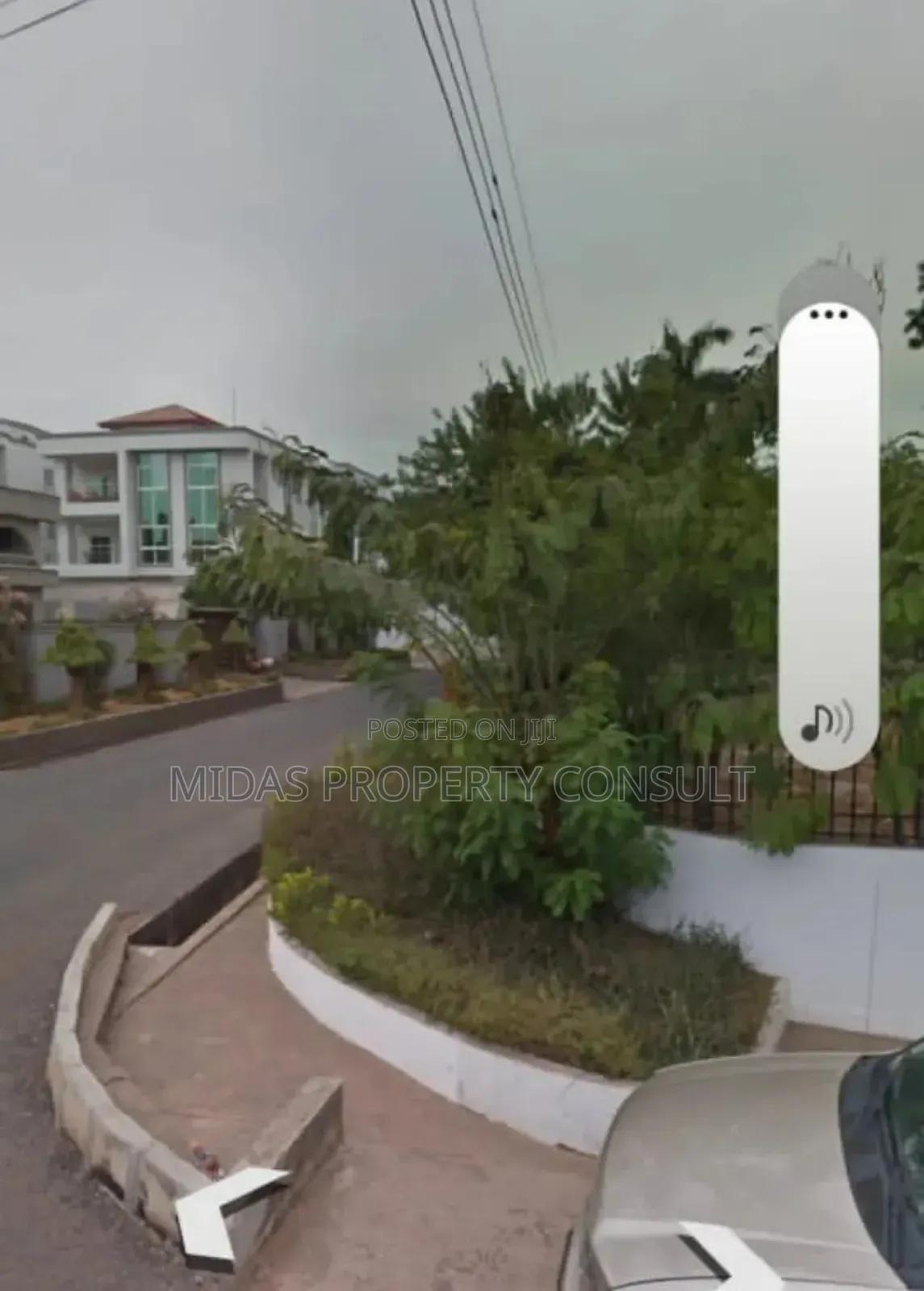 One and Quarter Plot for Sale at Abelemkpe -  Land in Greater Accra, Abelemkpe - Sale