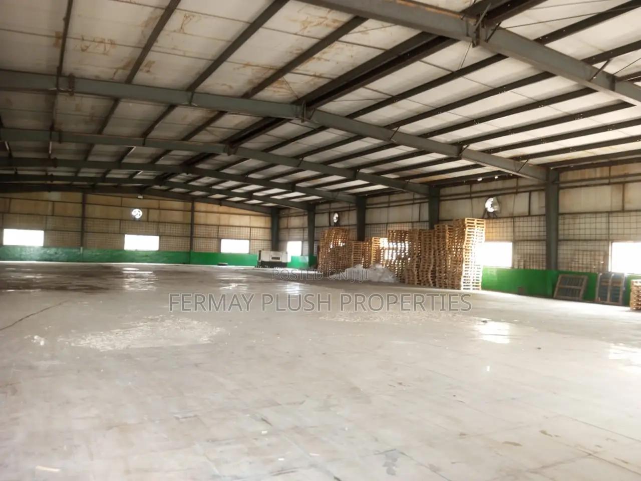 Warehouse With Good Road Network -  Commercial in Greater Accra, Accra Metropolitan - Sale