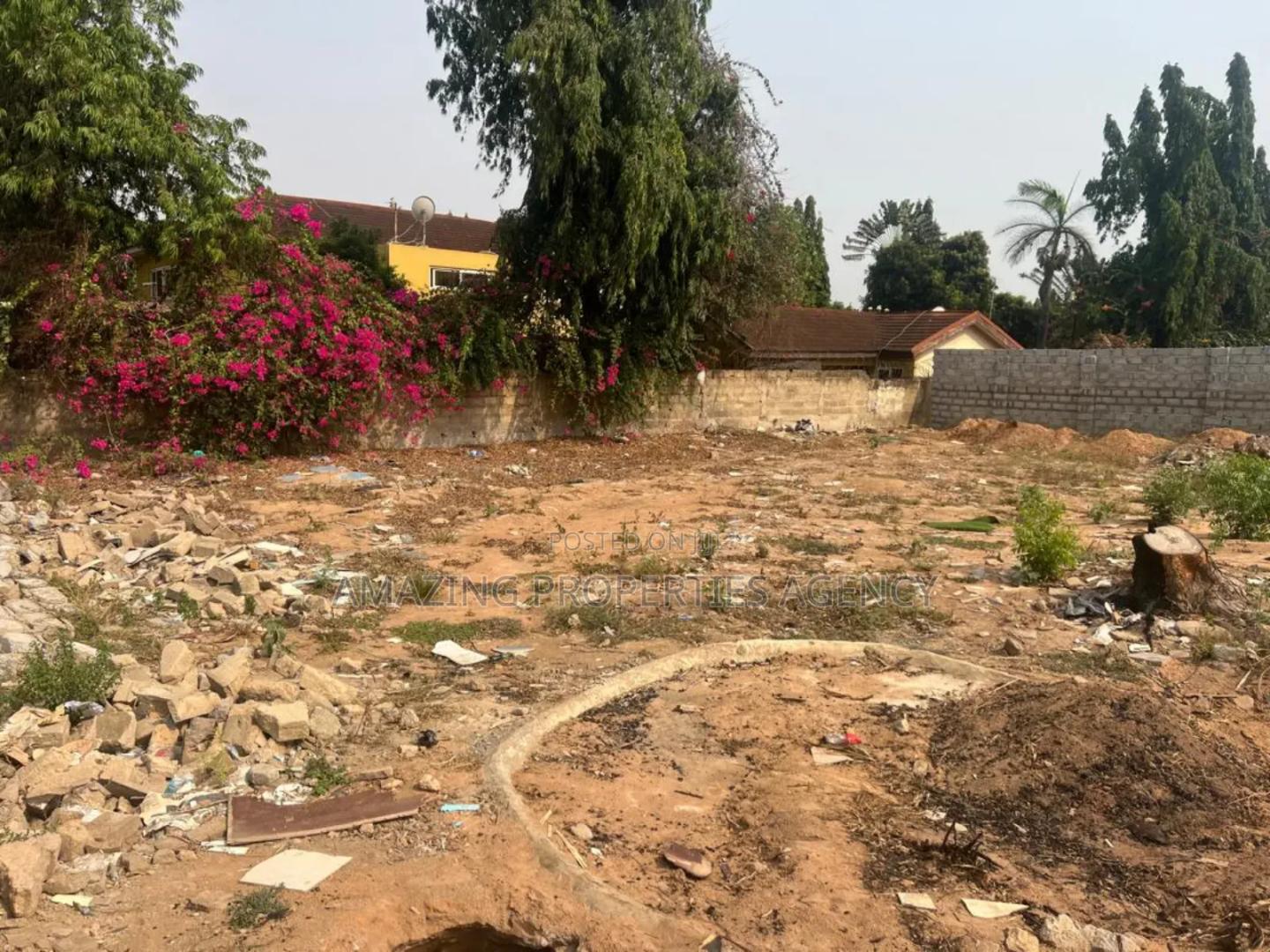 45x100 Ft Plot of Land for Sale at East Airport - Land in Greater Accra, Airport Residential Area - Sale