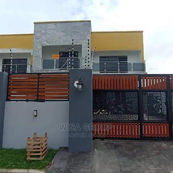 House for Sale - Commercial in Greater Accra, Accra Metropolitan - Sale