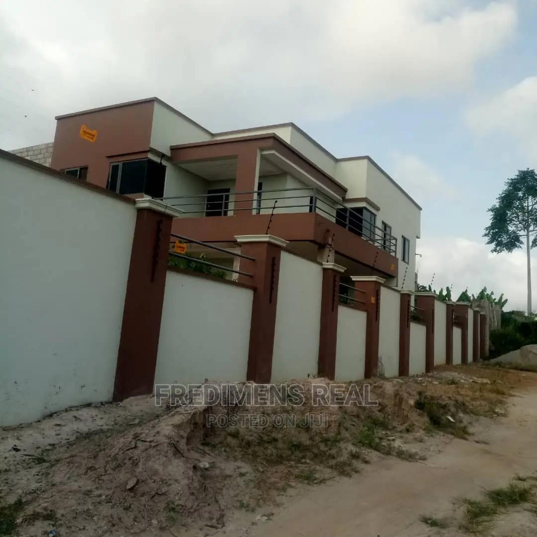 4bdrm House in Fredimens Real, Kumasi Metropolitan for Sale - 4 bedroom House in Ashanti, Kumasi Metropolitan - Sale
