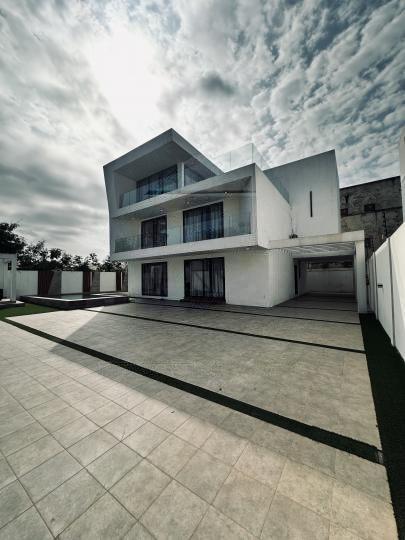 4 bedroom furnished house for rent at Adjiringanor - 4 bedroom House in Adjiringanor - Rent