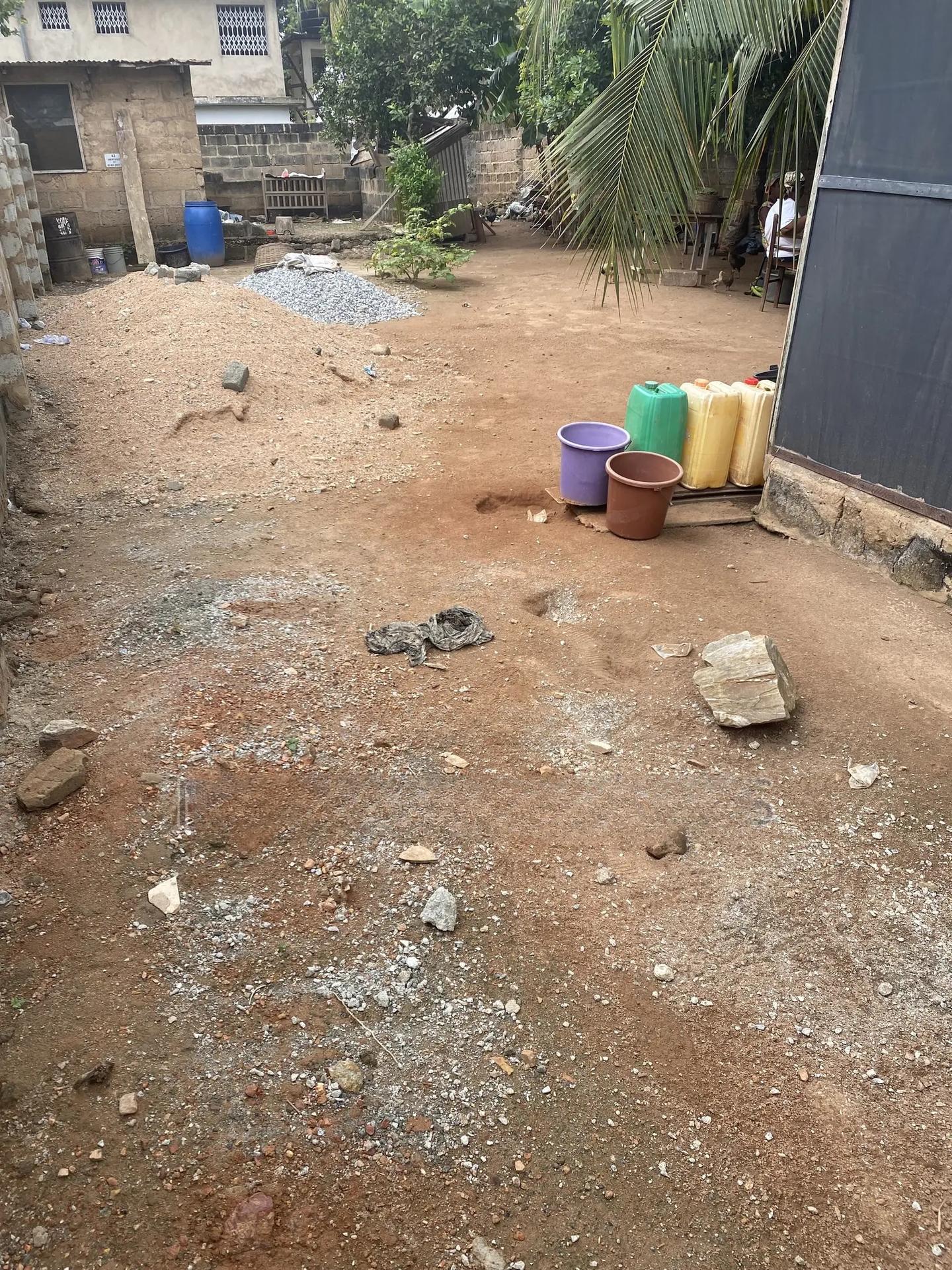 Half Plot of Land for Sale at Sowutuom Lomnava by the Tarred Road - Land in Greater Accra, Sowutwuom - Sale