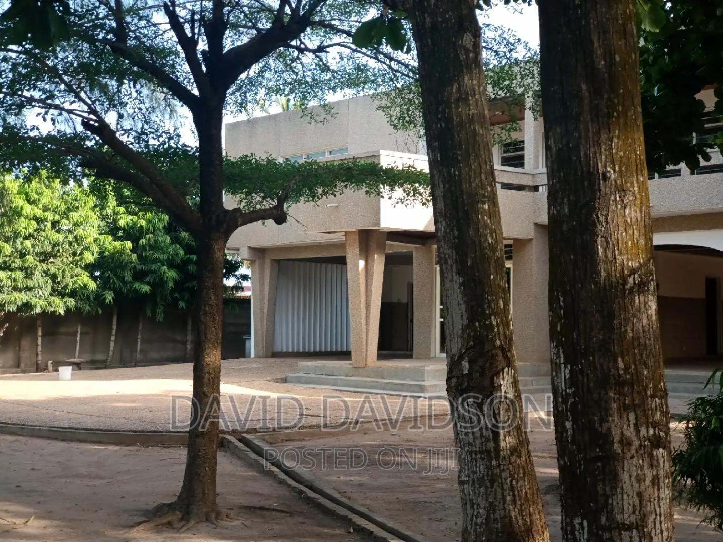A Commercial Multi Purpose - Commercial in Greater Accra, Tema Metropolitan - Sale