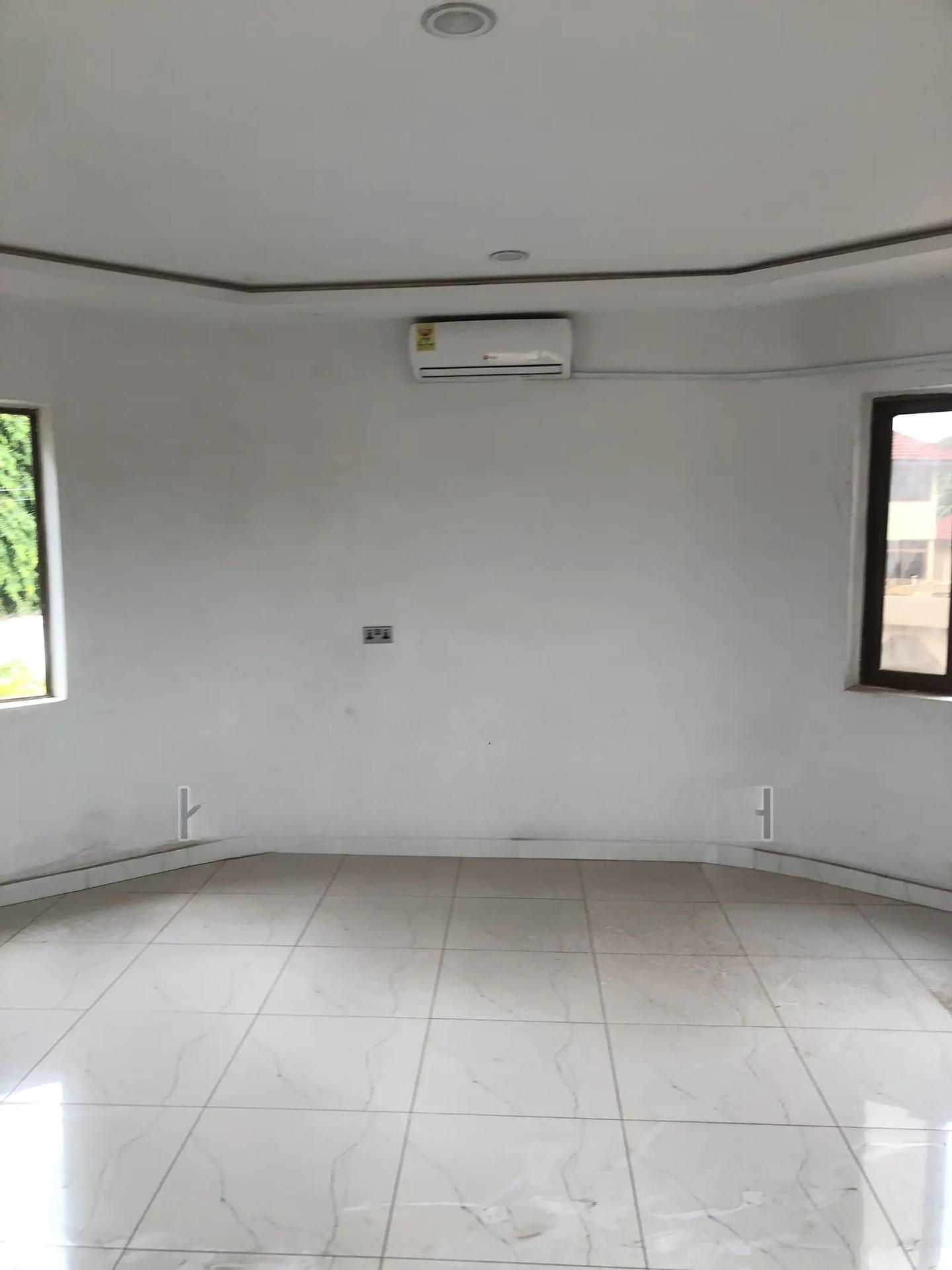 Office Space Is for Rent - Commercial in Ashanti, Kumasi Metropolitan - Rent