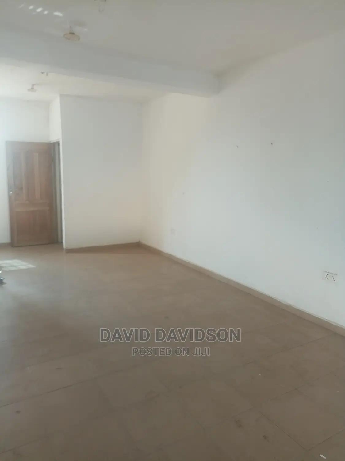 A 2 in 1 Big Shop Spintex Road - Commercial in Greater Accra, Tema Metropolitan - Rent