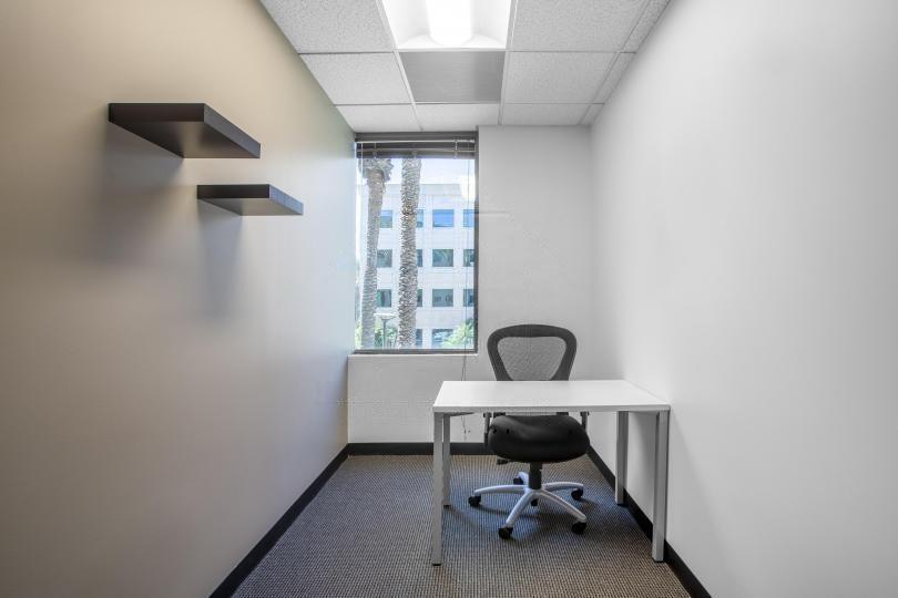 Furnished office for rent at Airport City, Liboration Road, 4th Floor, Silver Star Tower, Accra - Commercial in Airport City, Liboration Road, 4th Floor, Silver Star Tower, Accra - Rent