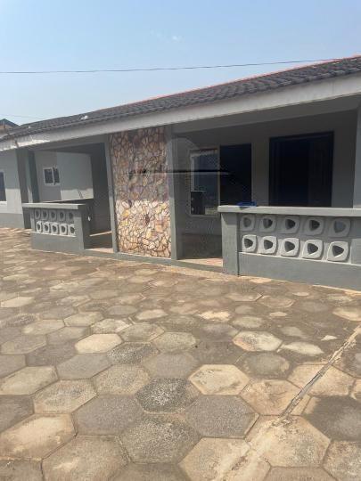 5 bedroom house for sale at Tantra Hill Near Goil Filling Station, 8 minutes from Achimota Mall. - 5 bedroom House in Tantra Hill Near Goil Filling Station, 8 minutes from Achimota Mall. - Sale