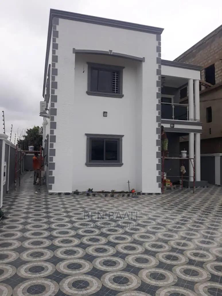 4bdrm Duplex in Ben Perperties, Ga East Municipal for sale - 4 bedroom House in Greater Accra, Ga East Municipal - Sale
