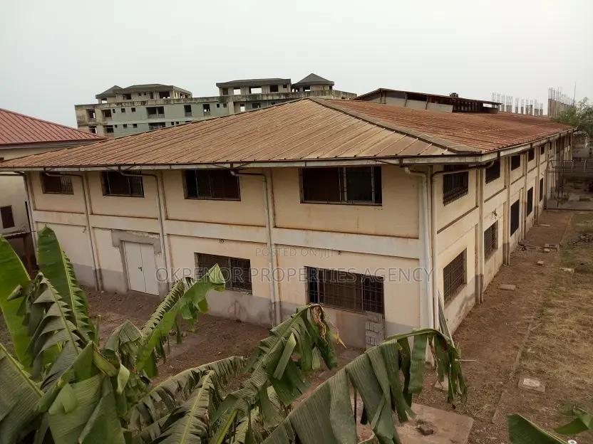 Hospital for Sale at Sakumono - Commercial in Greater Accra, Tema Metropolitan, Sakumono - Sale