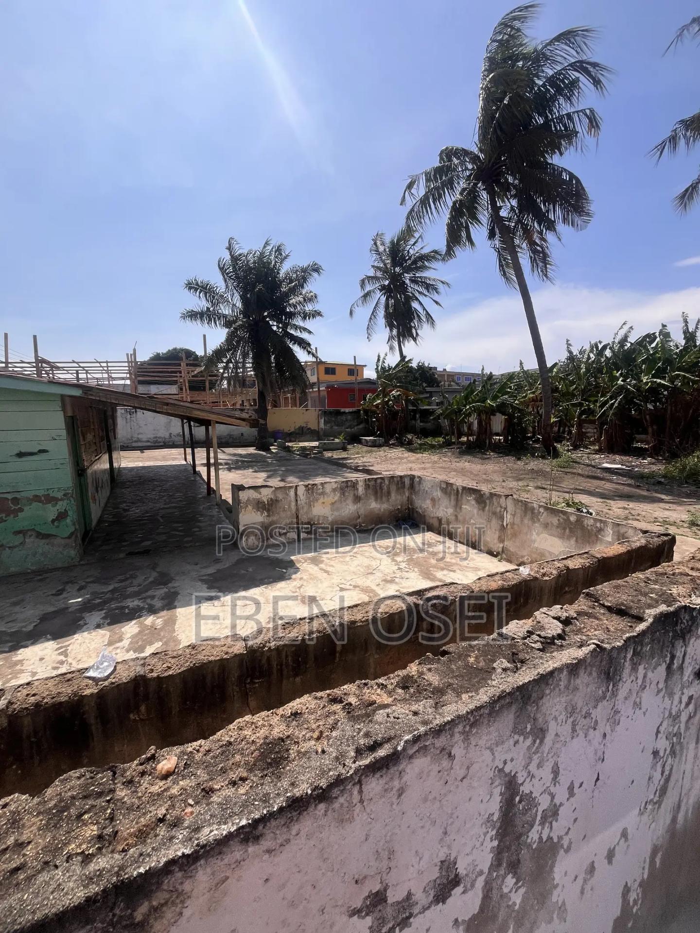 Land for Long Lease - Commercial in Greater Accra, Dansoman - Rent