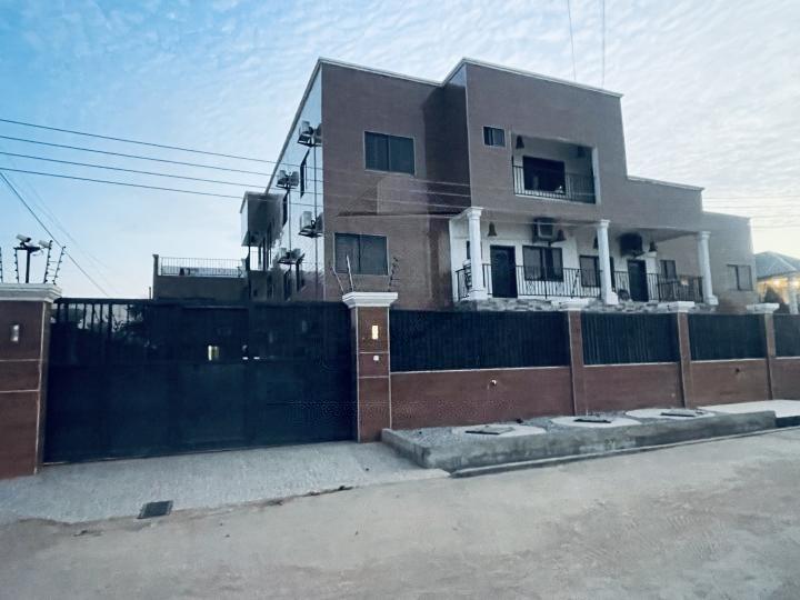 2 bedroom apartment for rent at Adjiringanor - 2 bedroom Apartment in Adjiringanor - Rent