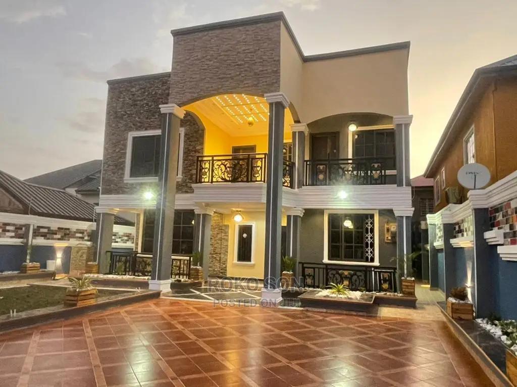 5bdrm Duplex in Dr Roko, Hong Kong for sale - 5 bedroom House in Greater Accra, Lapaz, Hong Kong - Sale
