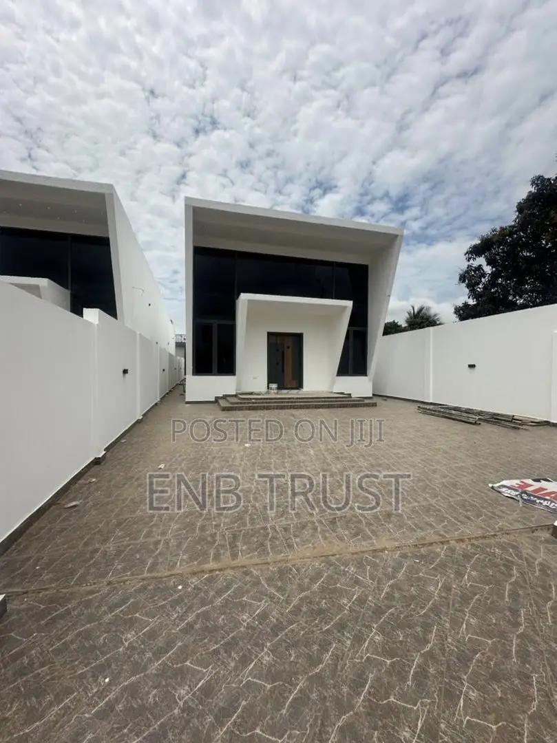 3bdrm House in North Legon for sale - 3 bedroom House in Greater Accra, North Legon - Sale