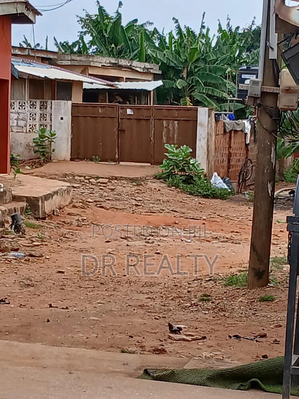 4bdrm House in Nungua, Martime University Area for sale - 4 bedroom House in Greater Accra, Nungua, Martime University Area - Sale