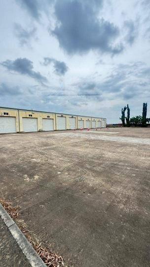Warehouse for sale at Amasaman kutunse satellite - Commercial in Amasaman kutunse satellite - Sale