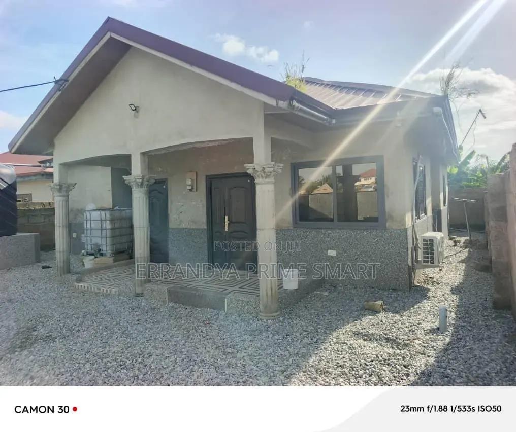 3bdrm House in Adade for sale - 3 bedroom House in Greater Accra, Kasoa, Adade - Sale