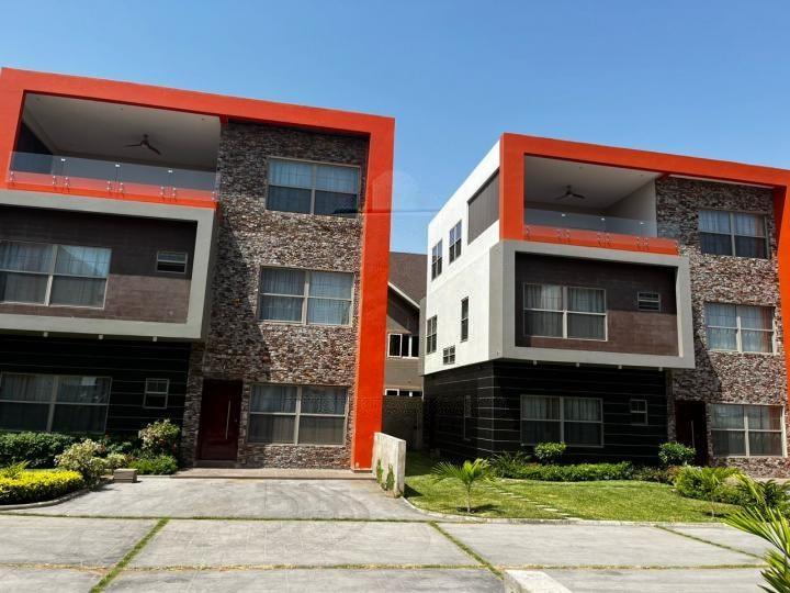 4 bedroom furnished townhouse for sale at Tse Addo - 4 bedroom House in Tse Addo - Sale