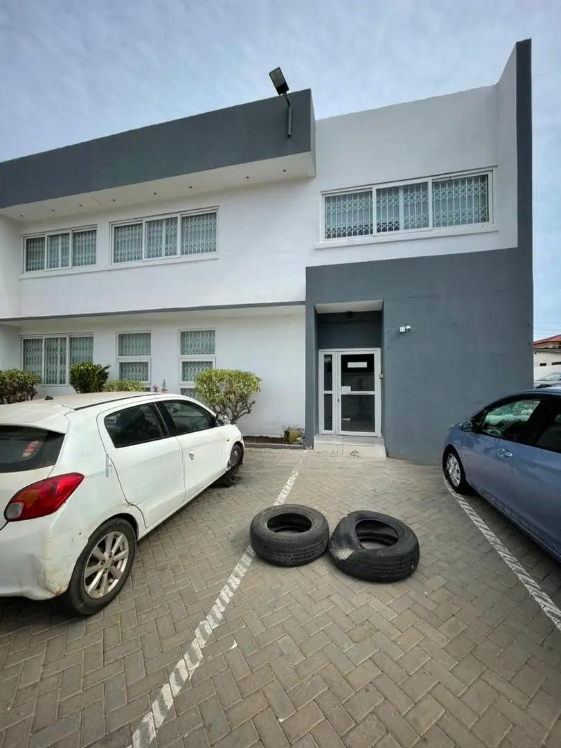 Office Space Ringway Estate - Commercial in Greater Accra, Osu - Rent