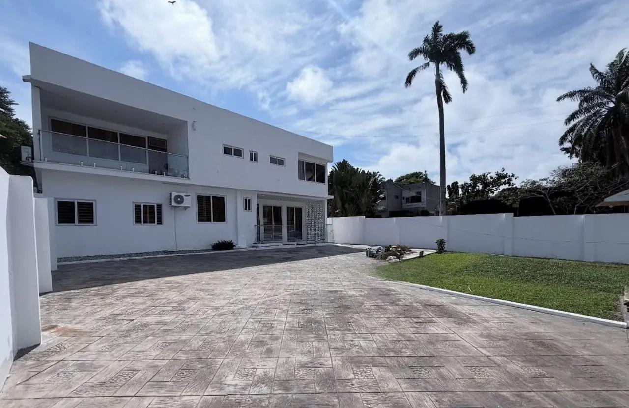Office Space For Rent In Cantonments - Commercial in Greater Accra, Cantonments - Rent