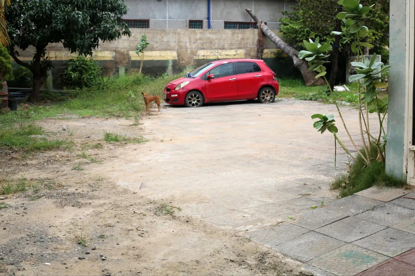 Half Plot of Land for Sale @ Nungua - Land in Greater Accra, Nungua, Buade, 22/09 - Sale