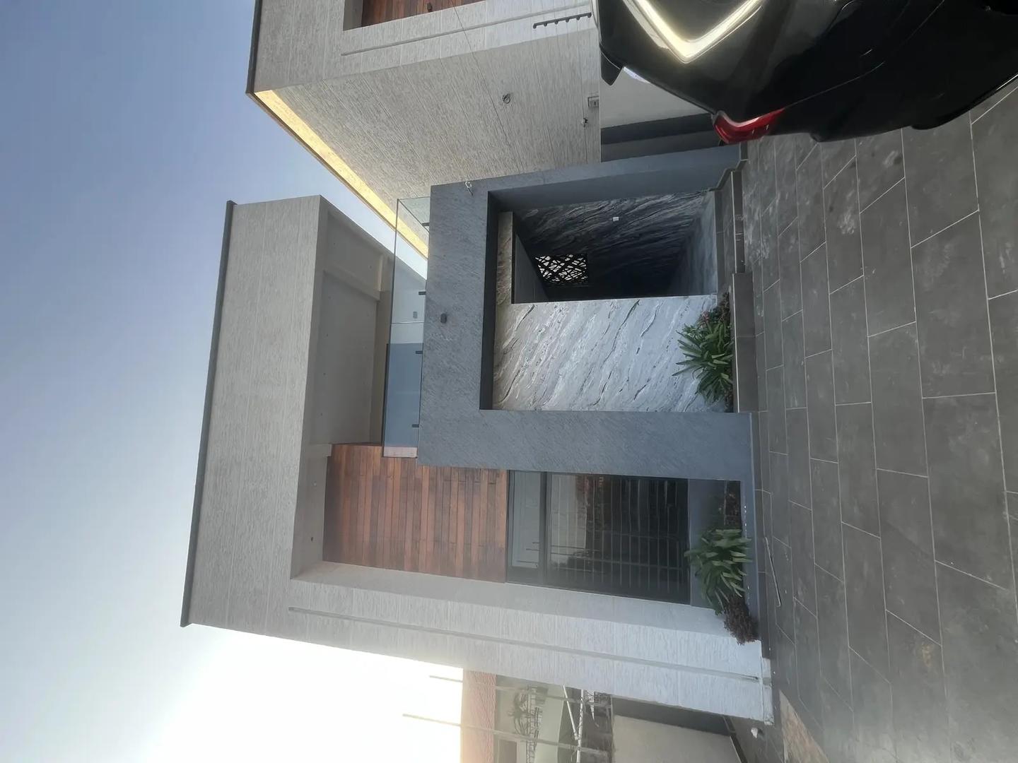 Furnished 4bdrm House in East Legon for rent - 4 bedroom House in Greater Accra, East Legon - Rent