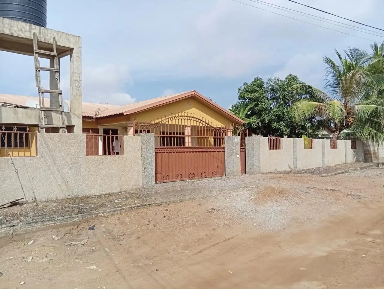 5bdrm House in Adenta, Housing Down for sale - 5 bedroom House in Greater Accra, Adenta, Housing Down - Sale