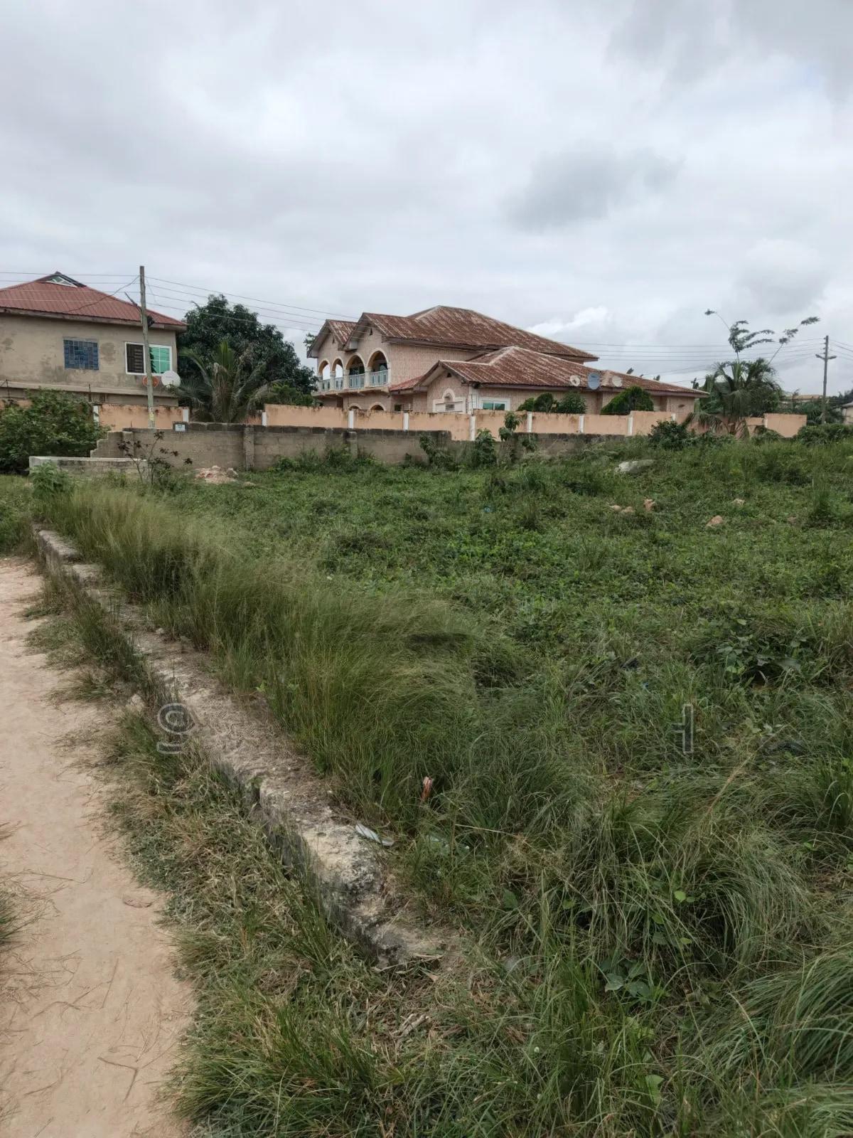 A Very Big Plot of Land for Sale at Dompease-Aprabo - Land in Ashanti, Kumasi Metropolitan - Sale