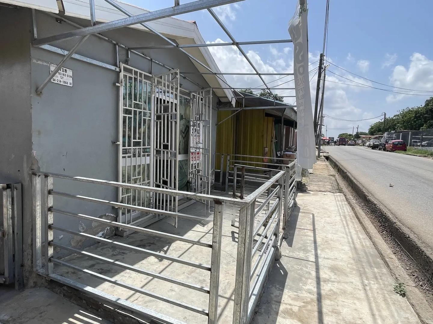 Shop for Rent at Awodome - Commercial in Greater Accra, Kaneshie, Awudome Estate - Rent