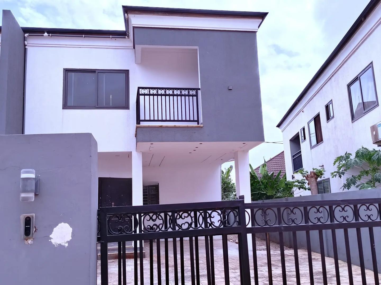 Executive Office Space for Rent in North Legon With Parking Spaces - Commercial in Greater Accra, North Legon - Rent