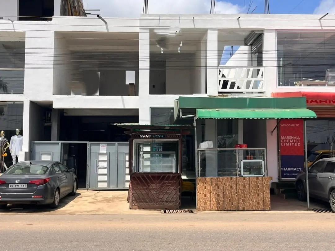 Shop for Rent - Commercial in Greater Accra, Dzorwulu - Rent