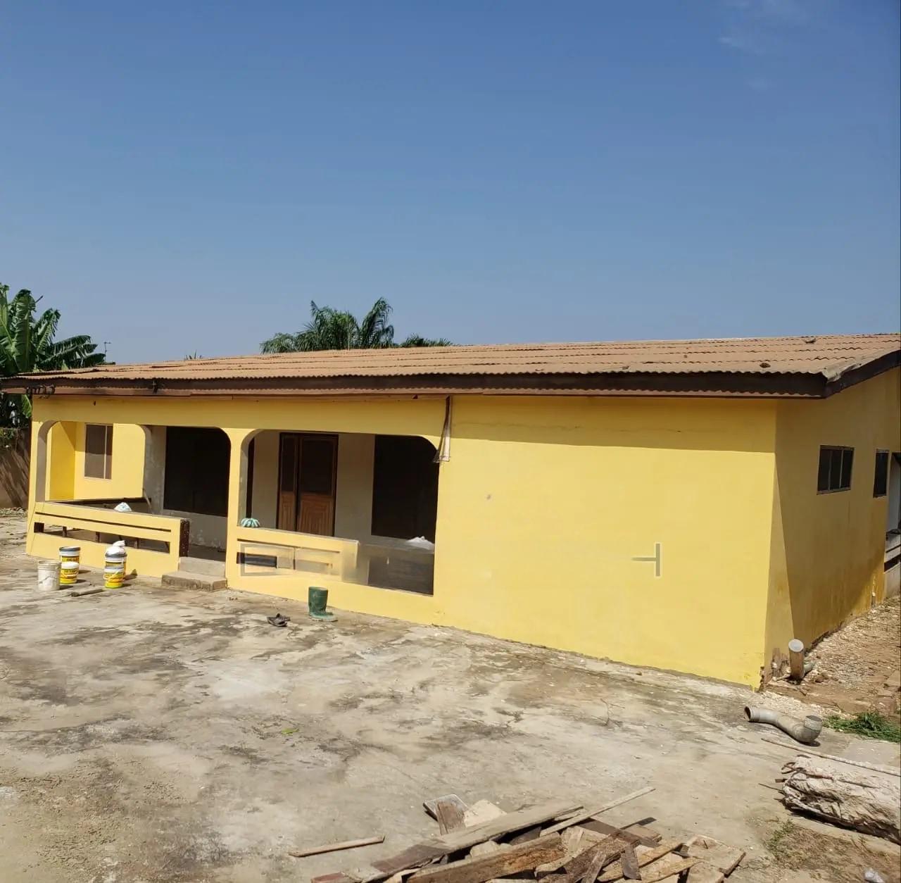 4bdrm House in Awoshei, Anyaa for sale - 4 bedroom House in Greater Accra, Anyaa - Sale