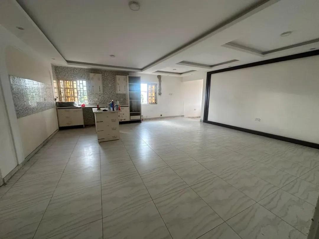 3bdrm Apartment in Seekers Realty, Danquah Circle for rent - 3 bedroom Apartment in Greater Accra, Osu, Danquah Circle - Rent
