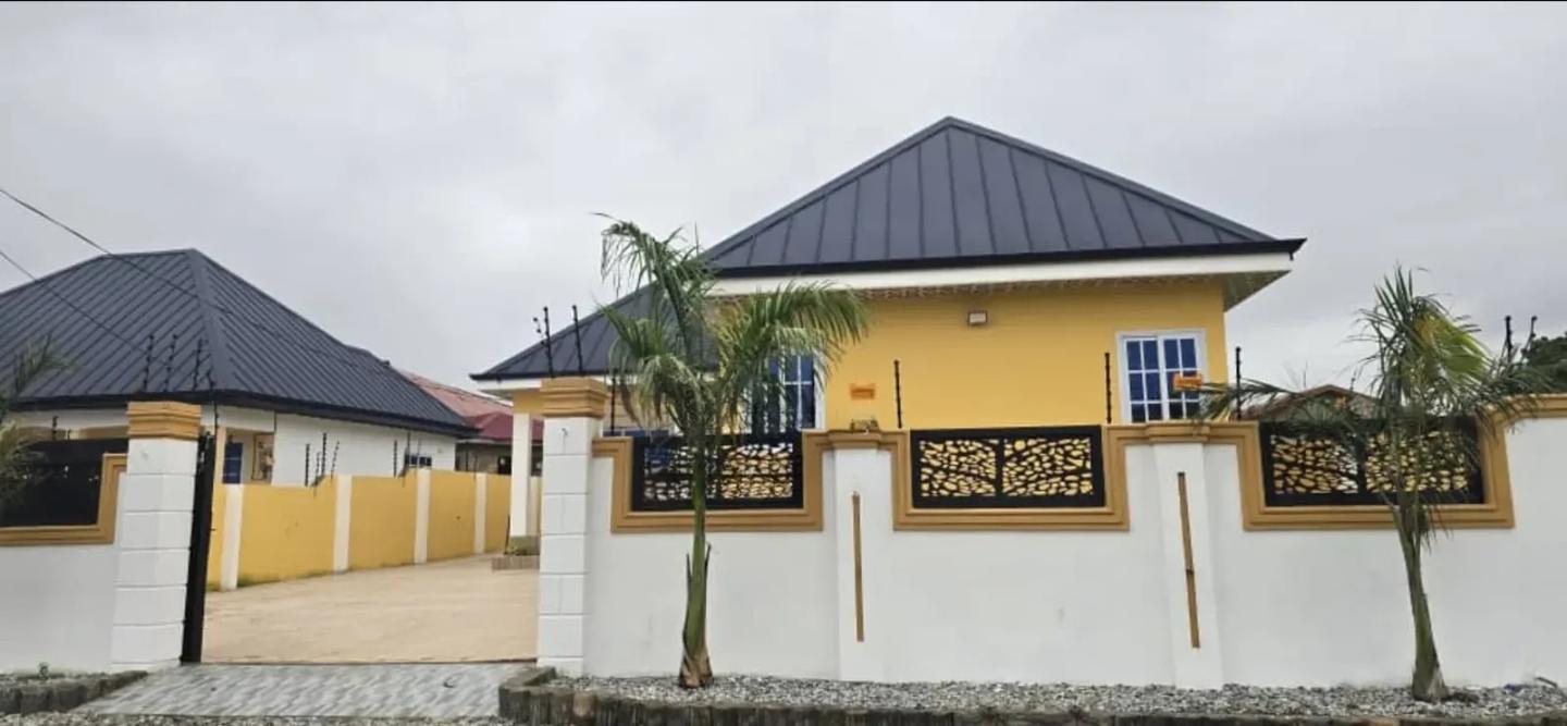 3bdrm House in Truwest, Ablekuma for sale - 3 bedroom House in Greater Accra, Ablekuma - Sale