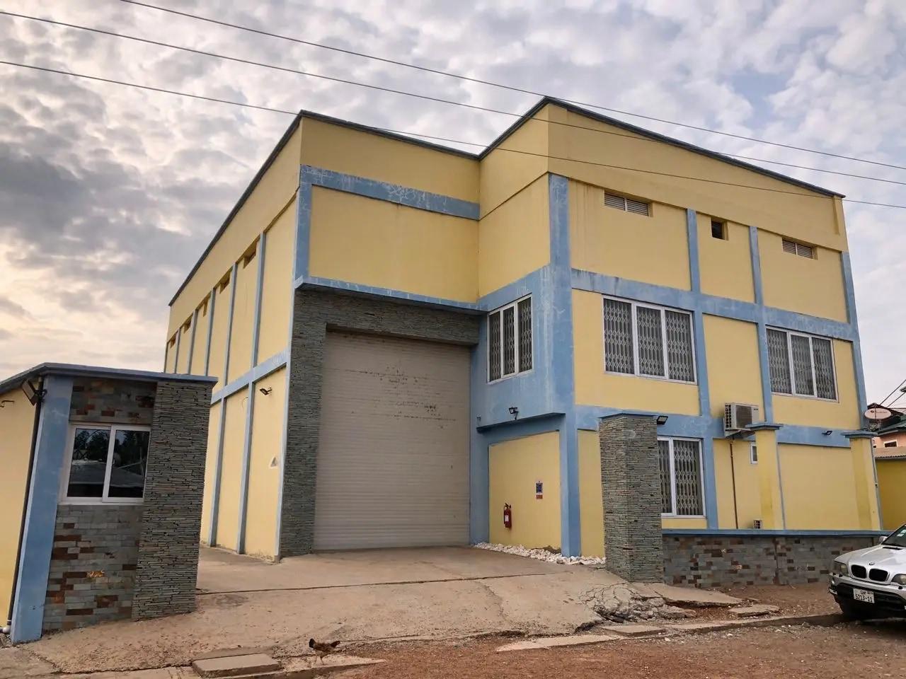 1200 Square Meter Warehouse and Offices in Ashaiman - Commercial in Greater Accra, Ashaiman Municipal - Sale