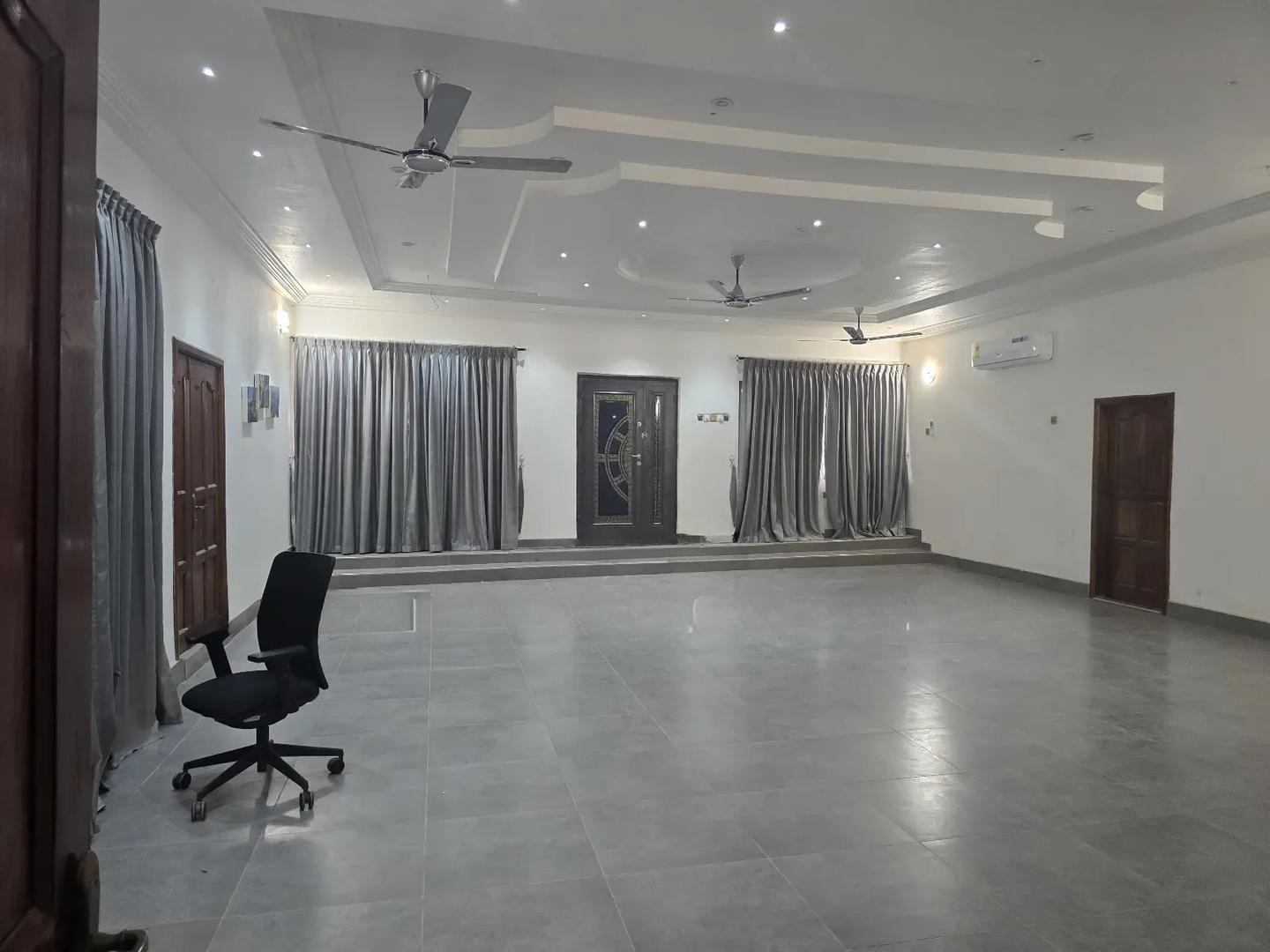 5bdrm House in Ejisu, Kumasi Metropolitan for rent - 5 bedroom House in Ashanti, Kumasi Metropolitan - Rent