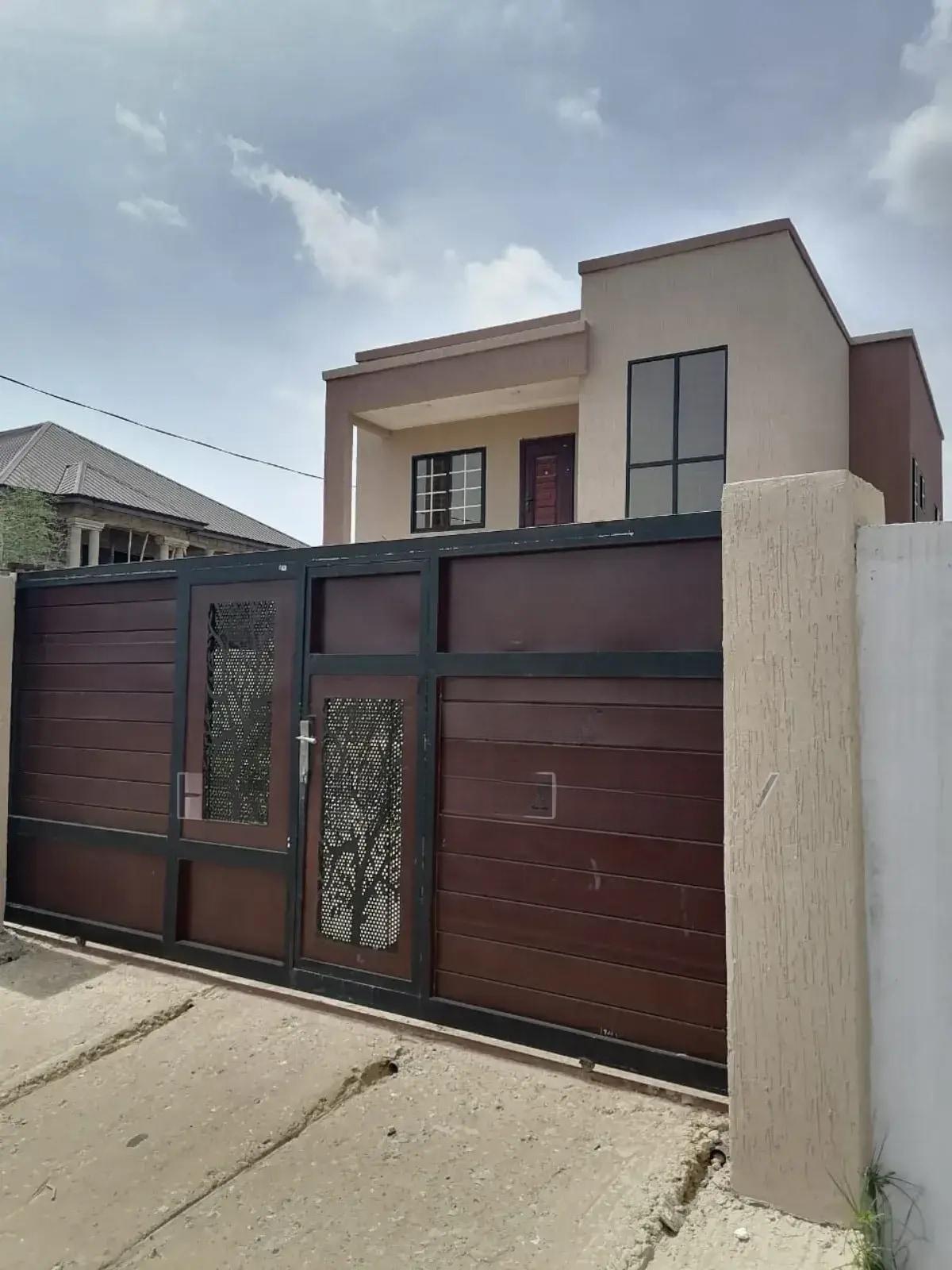 4bdrm House in Stadium, Amasaman for sale - 4 bedroom House in Greater Accra, Ga West Municipal, Amasaman - Sale