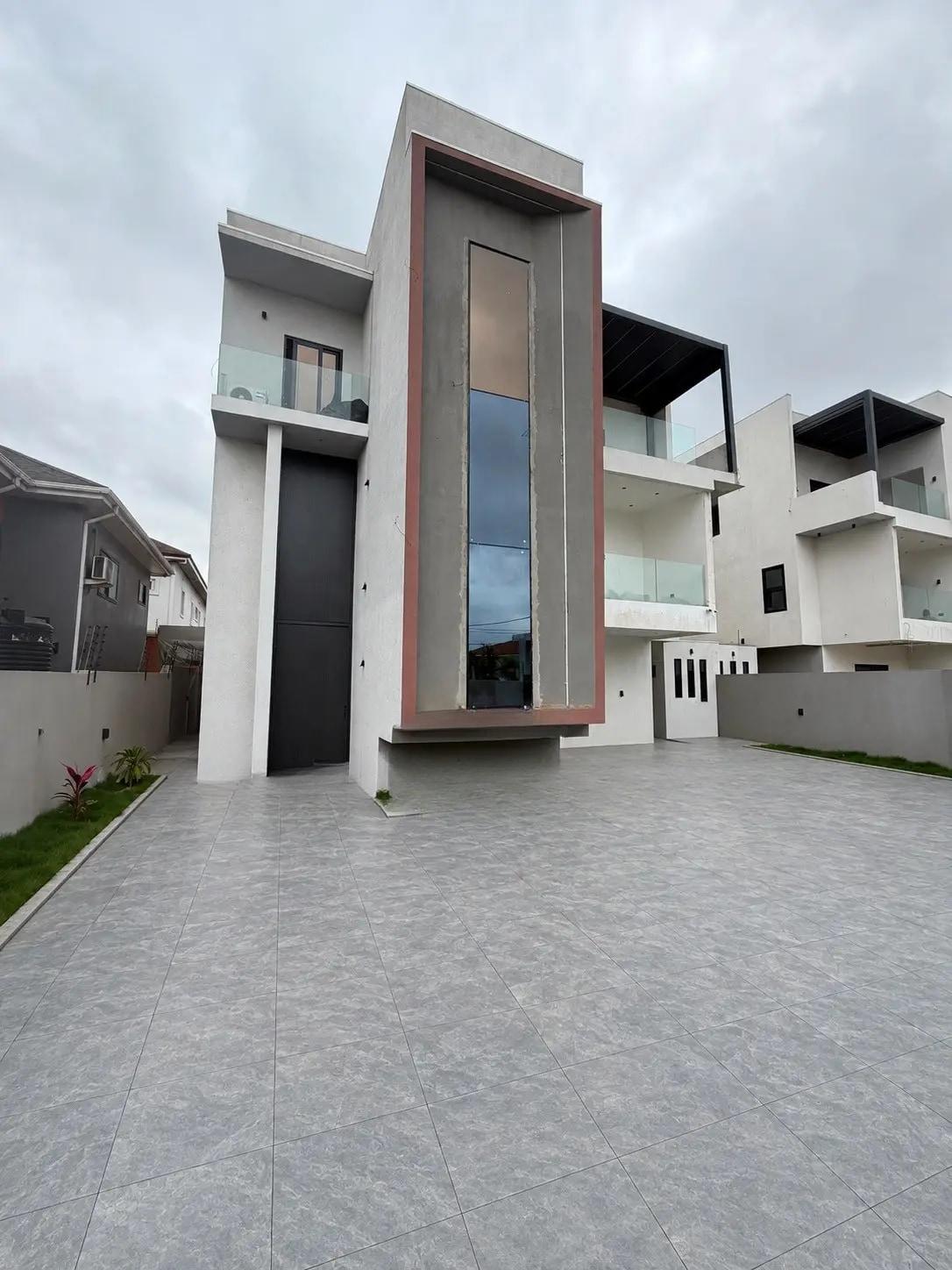 5bdrm House in Adjiriganor for sale - 5 bedroom House in Greater Accra, Adjiriganor - Sale