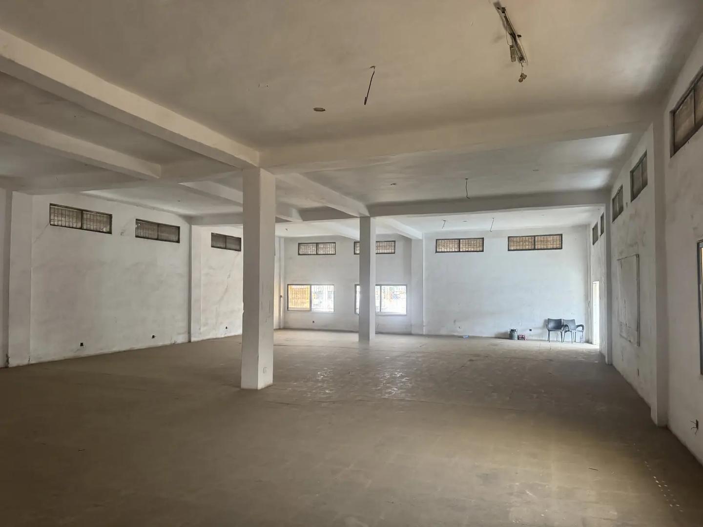 450 SQM Warehouse for Rent at North Industrial Area - Commercial in Greater Accra, North Industrial Area - Rent