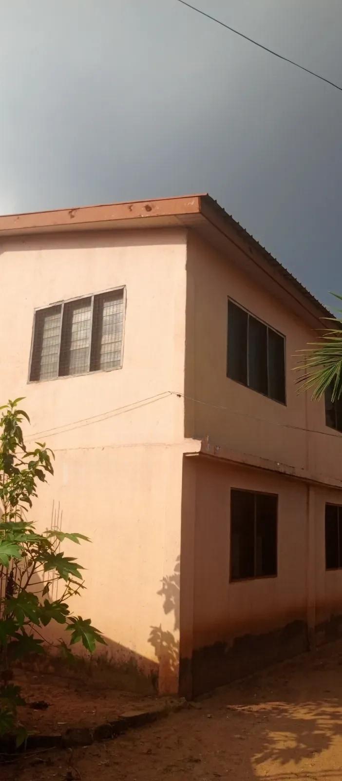 Furnished 7bdrm House in Eddie, Ho Municipal for sale - 7 bedroom House in Volta Region, Ho Municipal - Sale
