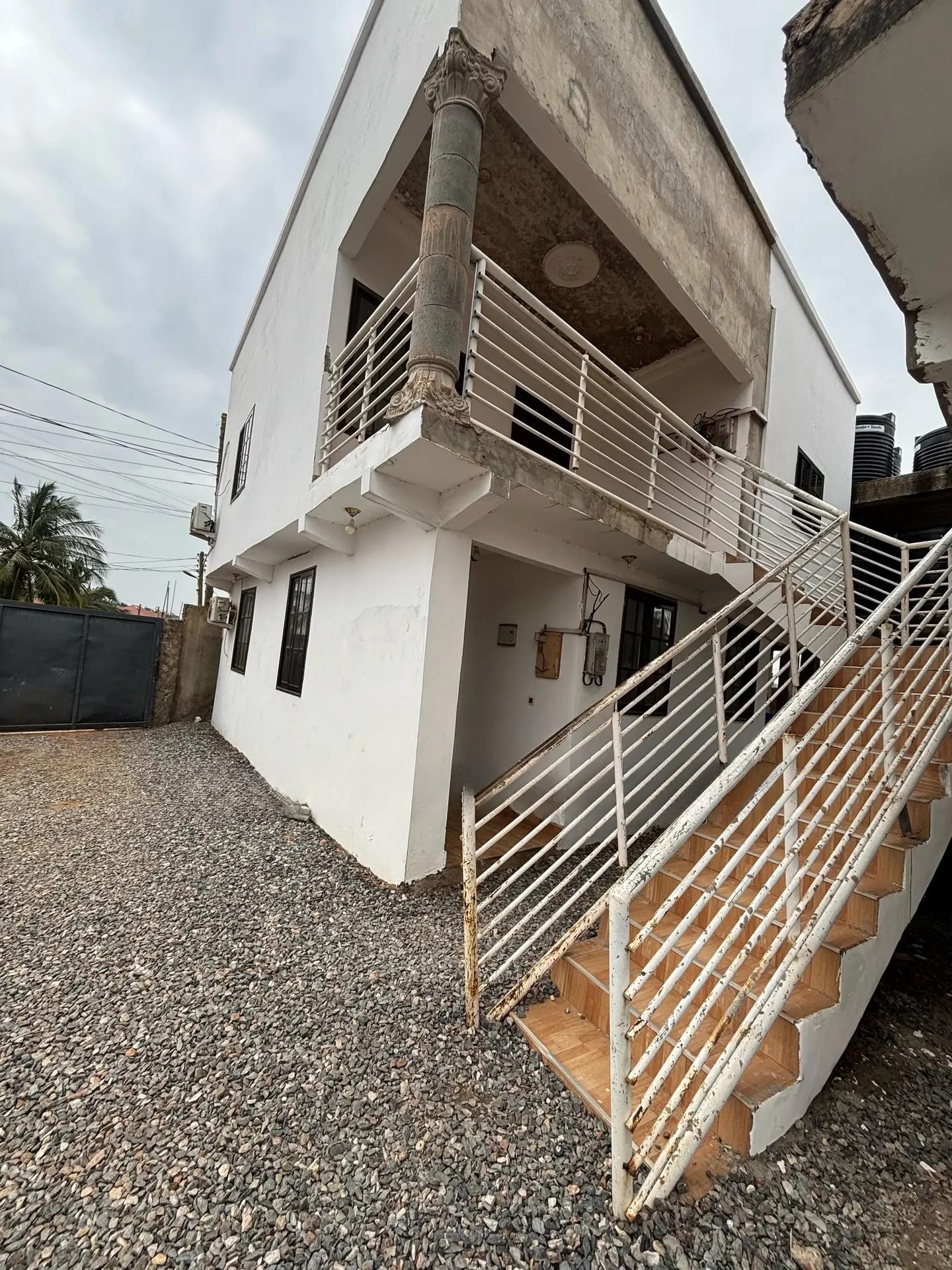 Chamber and Hall Sc Lakeside Estate - Commercial in Greater Accra, Ashaley Botwe, Lake Side Estate - Rent