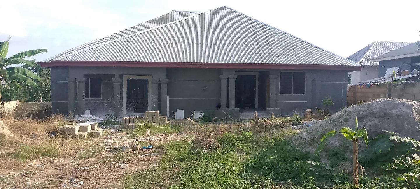 5bdrm Apartment in Adukoro, Kumasi Metropolitan for rent - 5 bedroom Apartment in Ashanti, Kumasi Metropolitan - Rent