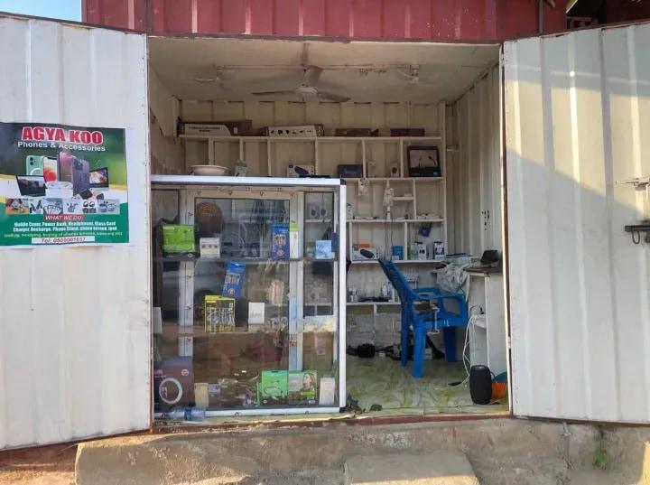 Container 4 Sale - Commercial in Greater Accra, Ablekuma, Olebu - Sale