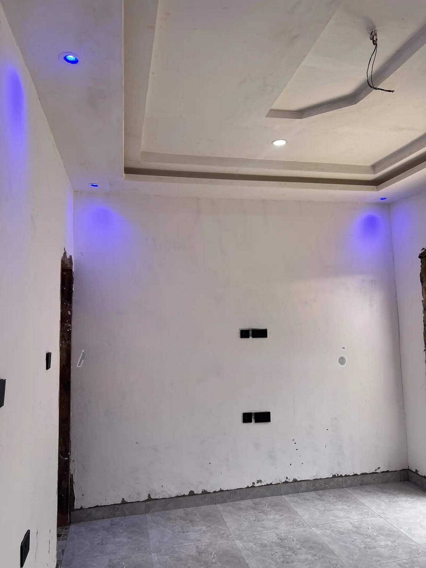 Newly Built Single Room - Commercial in Greater Accra, Haatso - Rent
