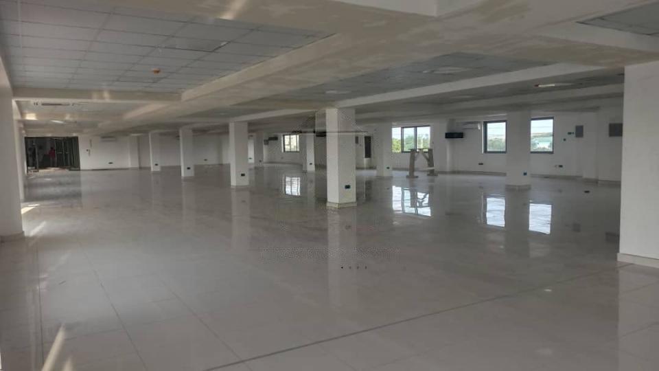 1 room commercial space for rent at Airport Area - 1 bedroom Commercial in Airport Area - Rent