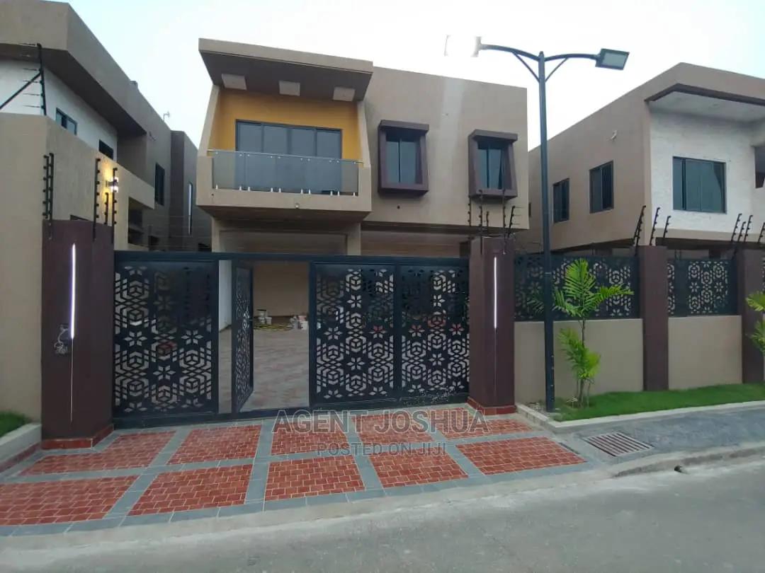 4bdrm House in Regimanuel Estate, Airport Residential Area for sale - 4 bedroom House in Greater Accra, Regimanuel Estate - Sale