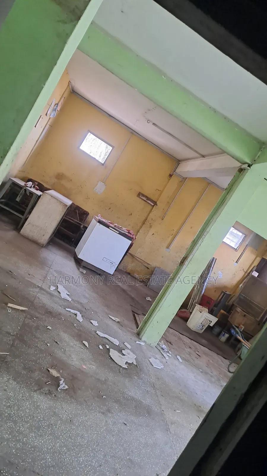 Big Space to Let - Accra Newtown - Commercial in Greater Accra, Accra New Town - Rent