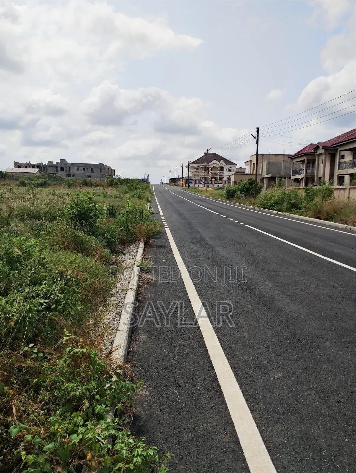 Full Plots for Sale at Comm24 Well Paved Roads Area - Land in Greater Accra, Tema Metropolitan - Sale